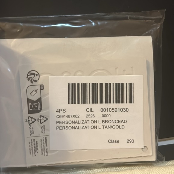 Loewe Small Anagram strap in Calfskin and Brass - Picture 4 of 7